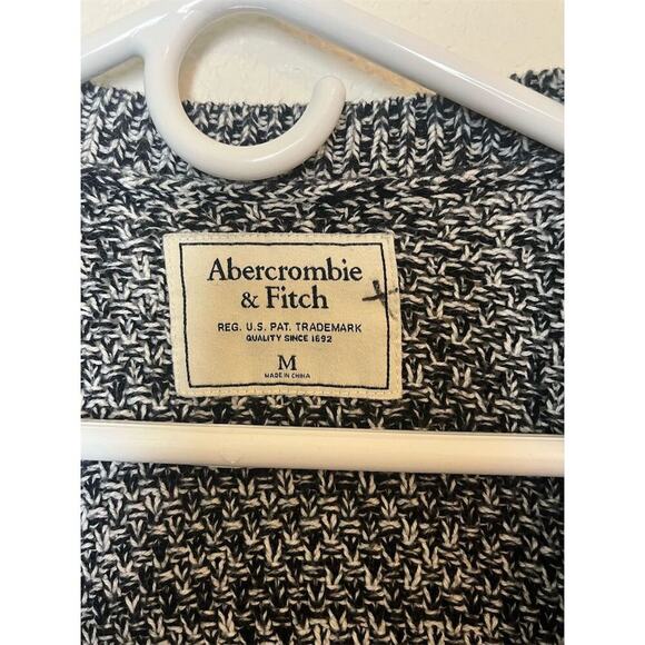 Abercrombie & Fitch Women's Black Chunky Knit Cardigan Size M Open Front - Picture 2 of 4